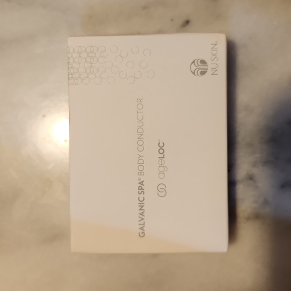 NuSkin Facial Spa Cosmetic Facial Toner and Body Conductur - Picture 2 of 3